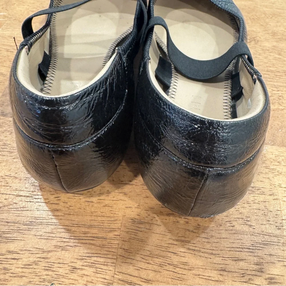 M Gemi Black Patent Mary Jane Flats Women’s 36.5 6.5 with Elastic Strap Italy